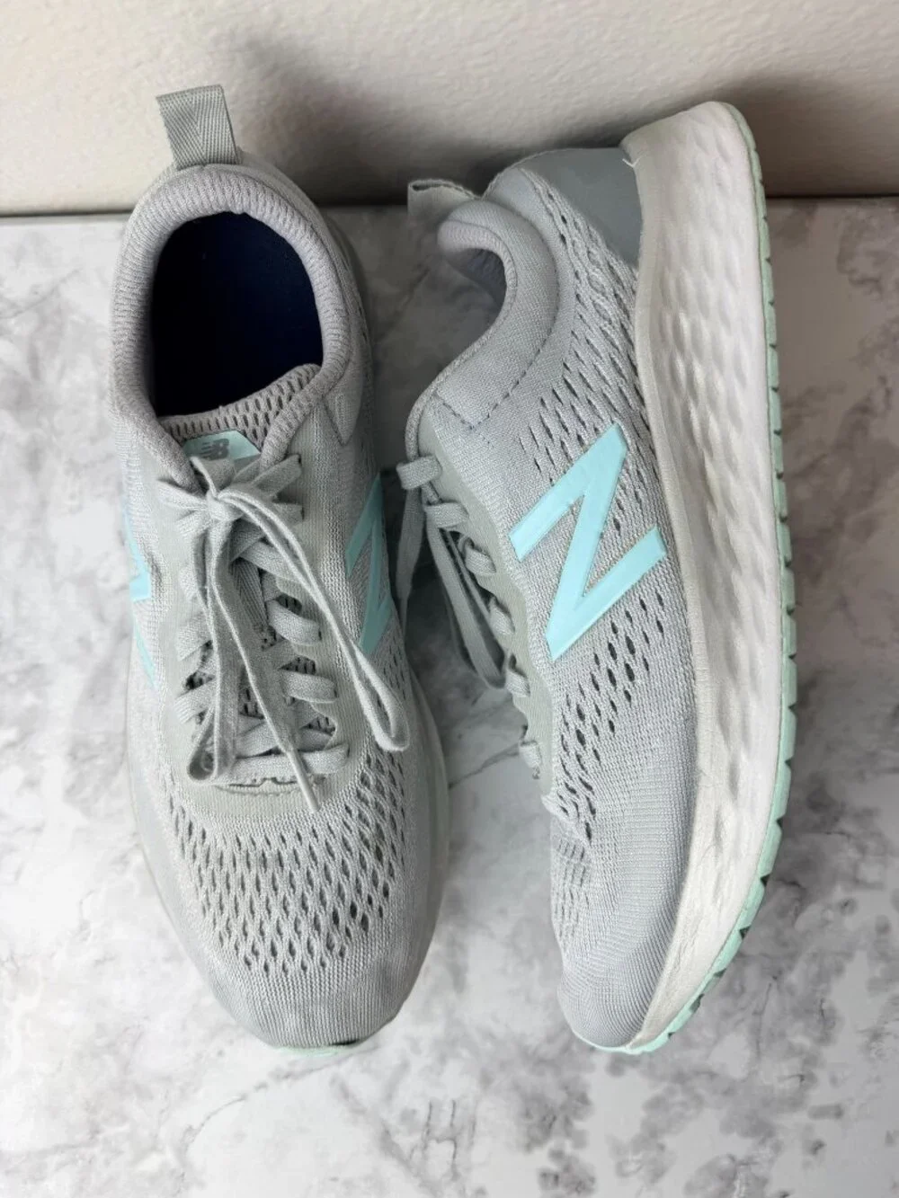 New Balance Fresh Foam Arishi V3 Women’s Size 10 Gray Mint Running Shoes